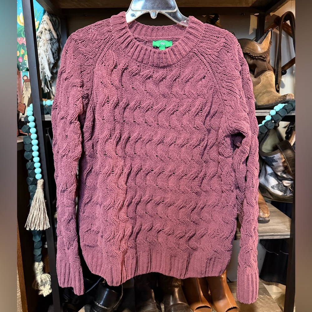 Dip sweater size large